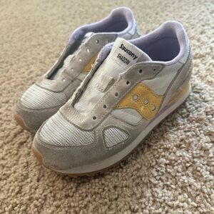 Saucony Shadow Gray White Yellow Suede Sneakers Athletic Shoes - Kids Girls 1 M
